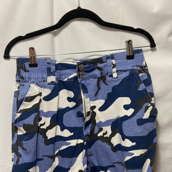 Almost Famous Blue Camouflage Pants - Picture 2 of 6